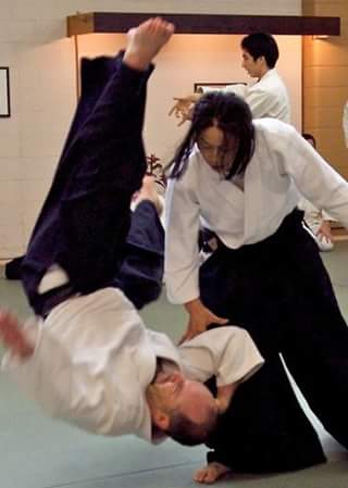 166452_181509391887559_3677227_n